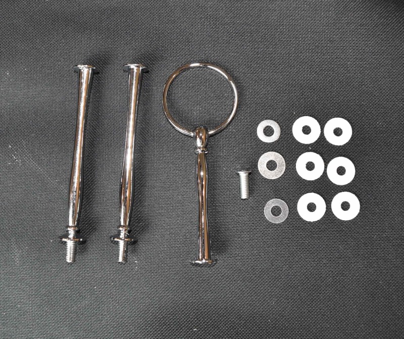 62282c5794e4b_1045_1246 3 Tier Cake Stand Silver Circle - Image 1