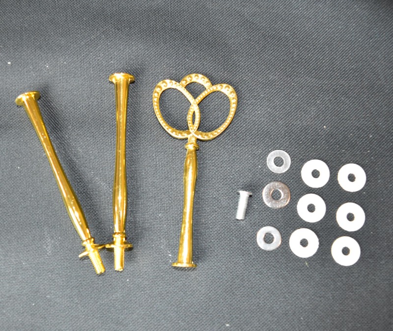 62282c5794e4b_1049_1245 3 Tier Cake Stand Gold Queen - Image 1