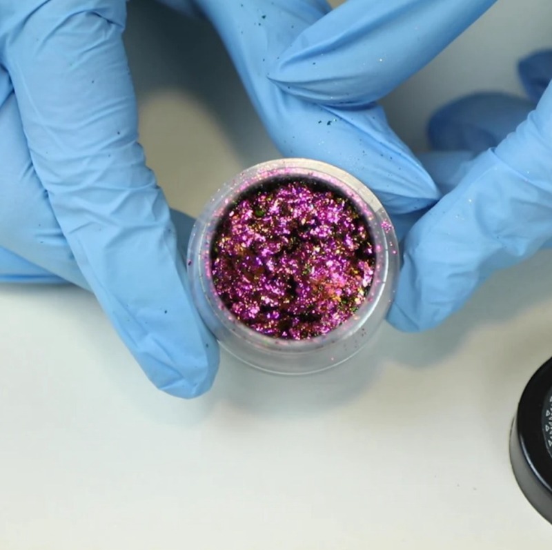 62282c5794e4b_989_1161 Gold |RED| PINK Super Chameleon Colour Shift Flakes - 1g - Image 1